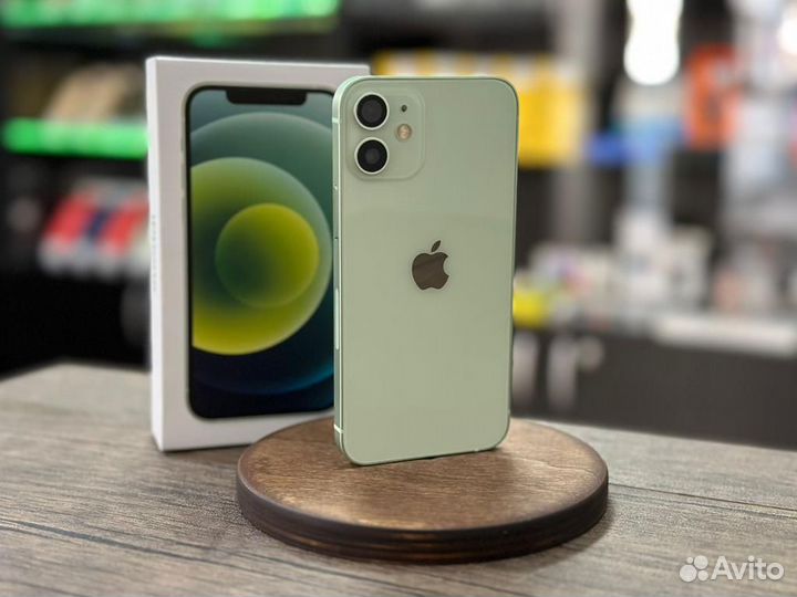 iPhone 12, 64 ГБ