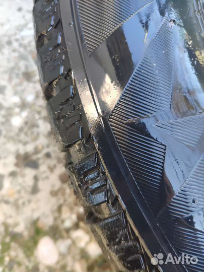 Bridgestone Ice Cruiser 7000 195/60 R15 88