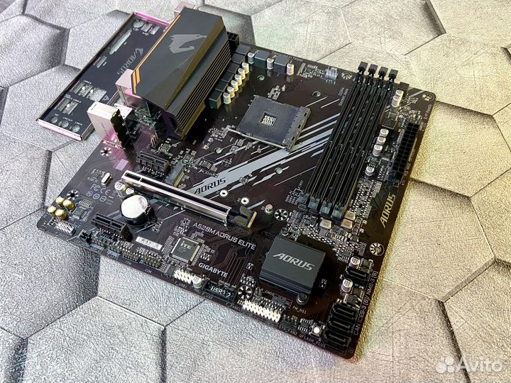 Материнская плата AM4 Gigabyte aorus A520M
