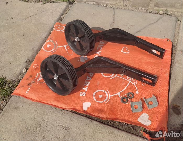 Дополнительные колеса для велосипеда