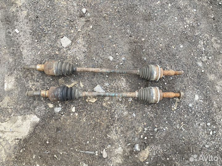 Привод задний правый Mazda Tribute