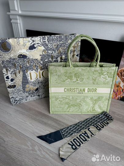 Сумка Dior Book Tote в наличии