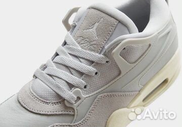 Air Jordan 4 RM 