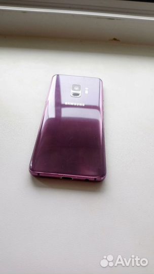 Samsung Galaxy S9, 4/64 ГБ