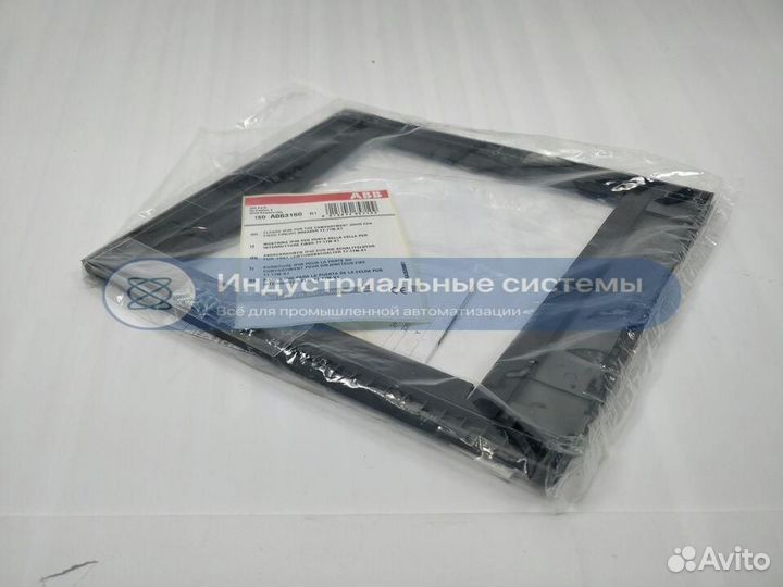 Фланец ABB 1SDA063160R1 для дверцы отсека IP40