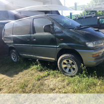 Mitsubishi Space Gear 2.5 MT, 2000, 390 000 км, с пробегом, цена 650 000 руб.