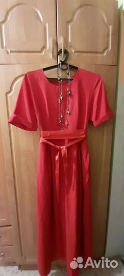 Длинное платье в пол