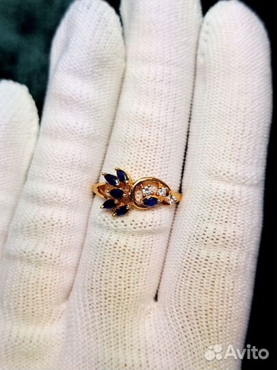 Золотое кольцо с сапфирами и бриллиантами СССР