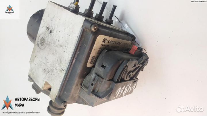 Блок ABS Volkswagen Passat B6 2008 3C0614109K