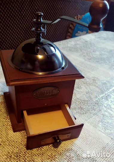 Кофемолка ручная Vitesse mary