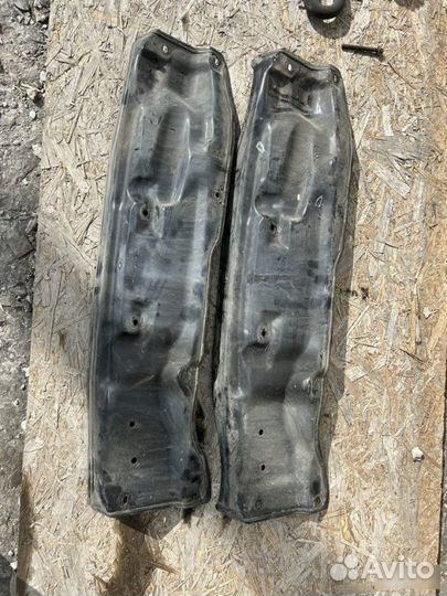 Водосток лобового стекла Volkswagen Polo