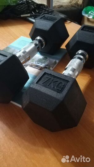 Гантели 2 штуки по 7 кг каждая