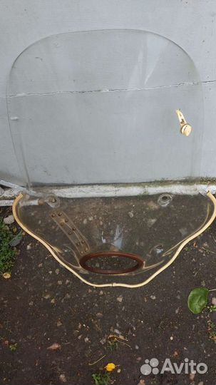 Ветровое стекло для мотоцикла