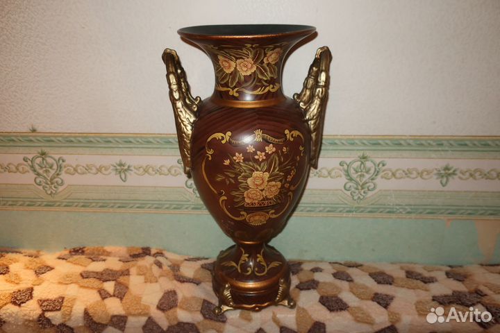 Большая красивая Ваза