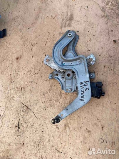 Задний правый стеклоподьемник Daewoo nexia