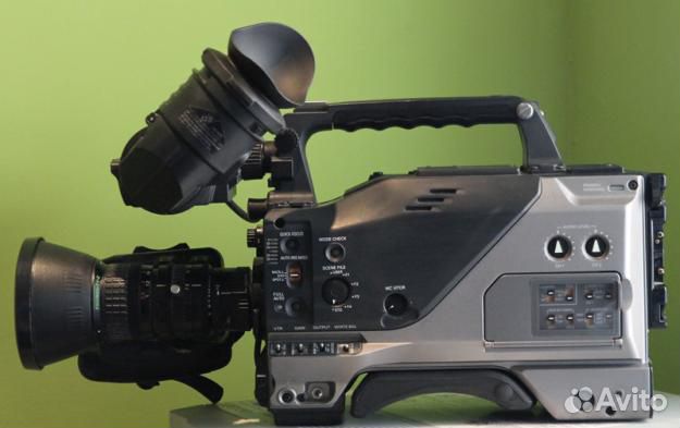 Видеокамера panasonic-AG-DVC200E