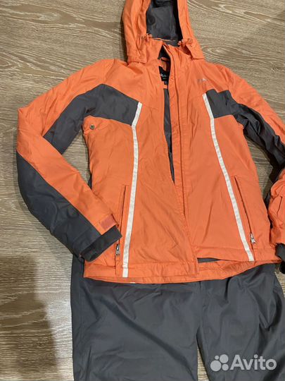 Костюм женский 42