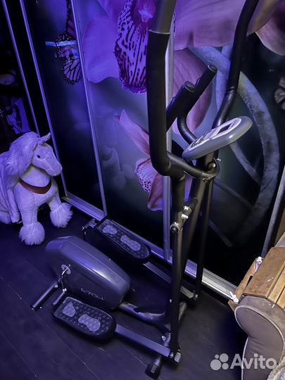 Эллиптический тренажер carbon e704