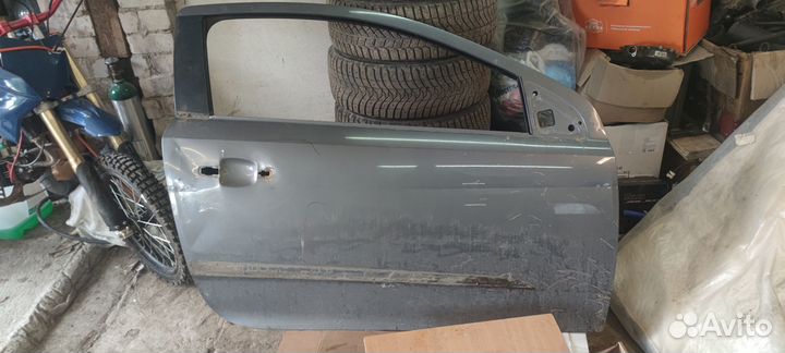 Дверь правая opel astra h gtc