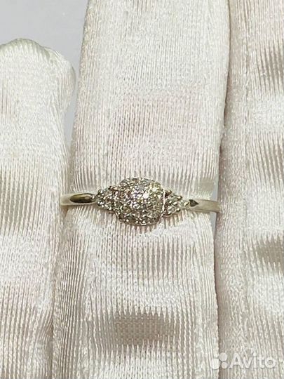 Золотое кольцо с бриллиантами (17250)*