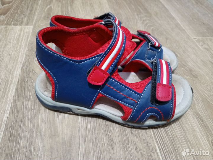 Босоножки детские