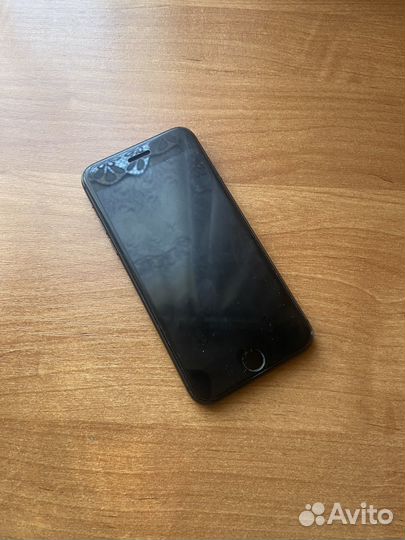 iPhone 8, 64 ГБ