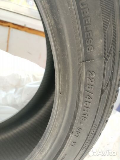 RoadX RX Frost WH12 225/45 R18 95T