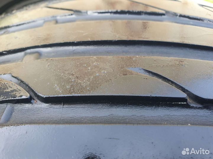 Bridgestone W990 225/55 R16