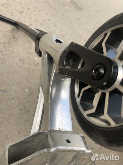 Трюковой самокат