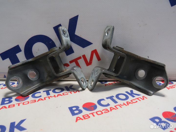 Петля двери Перед Лево mazda CX-7 ER3P