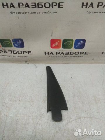 Накладка двери внутренняя задняя правая Nissan