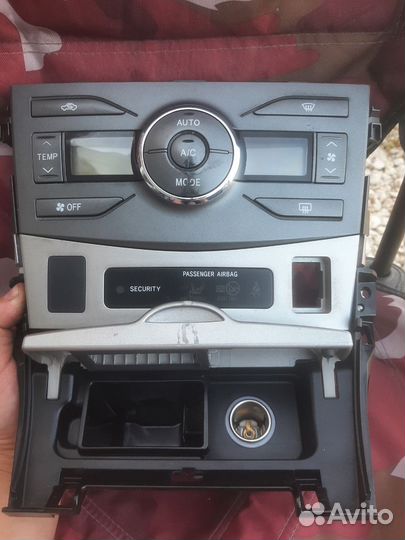 Модуль климата,инфор.щиток,пепельница,королла 150