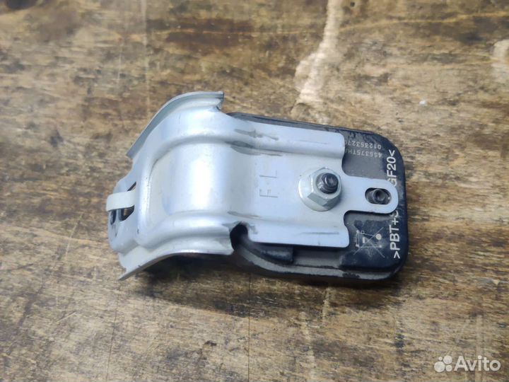 Сирена сигнализация Toyota LC200 2016г