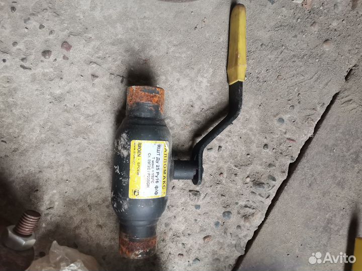 Продам задвижки