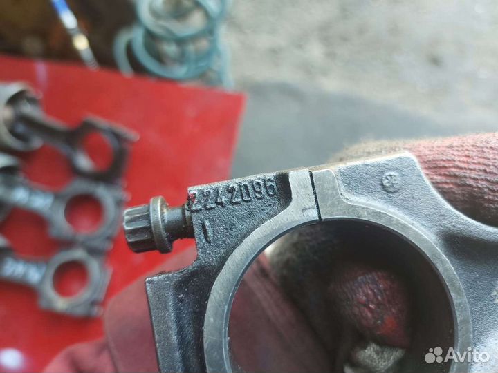 Поршень с шатуном для BMW 2.4td M21