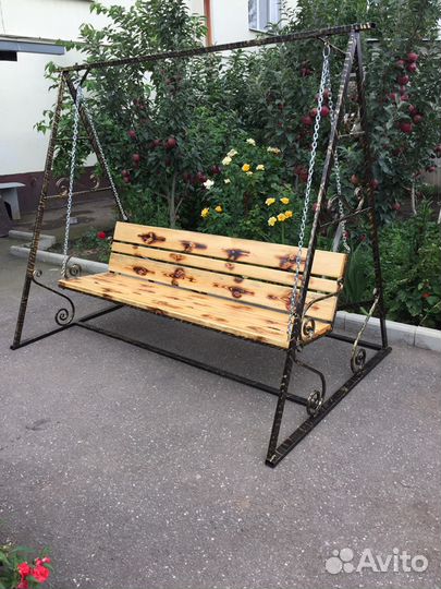 Качели переносные, скамейки разных форм и размеров