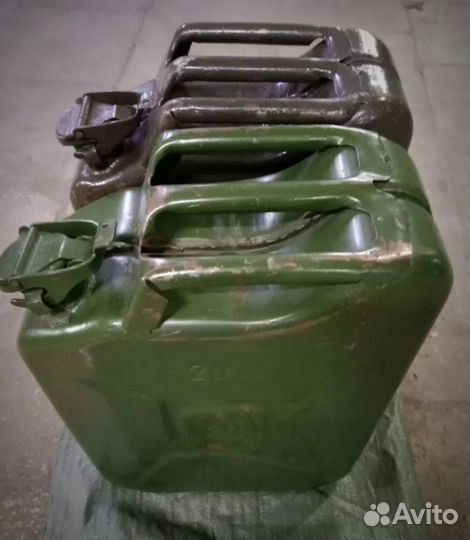 Канистра 20 литров бу