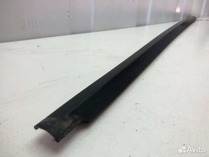 Уплотнитель (бархотка ) передний правый Hyundai