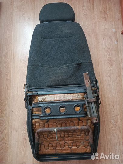 Передние сиденья ваз 2110