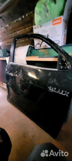 Дверь передняя правая toyota hilux