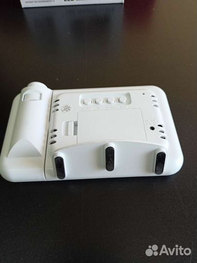 Часы настольные с проекцией DS-8590