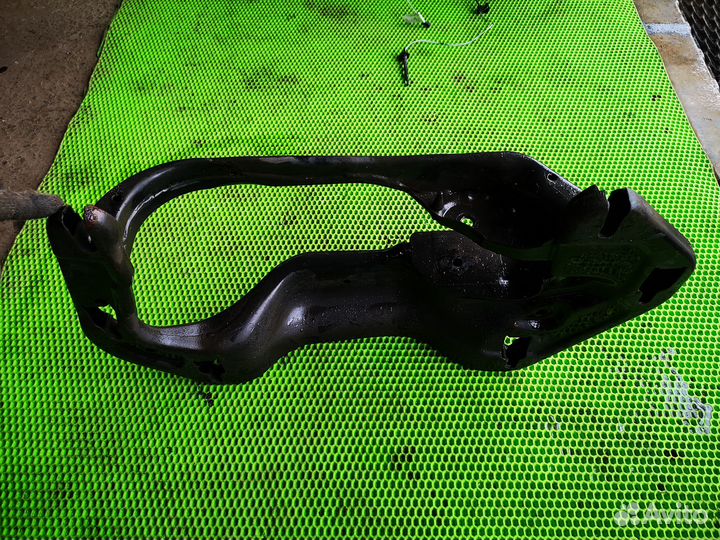 Кронштейн АКПП для BMW X5 F15/F85 2013-2018