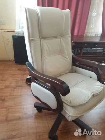 Кожаное кресло руководителя бу