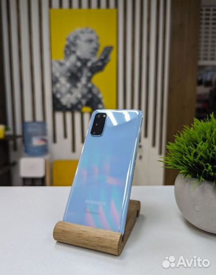 Samsung Galaxy S20, 12/128 ГБ