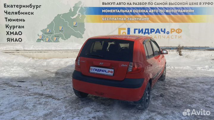 Стекло двери передней правой Hyundai Getz 82420-1C