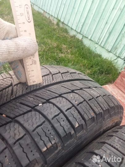 Michelin X-Ice XI3 215/60 R16