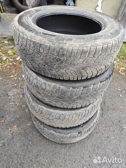 Gislaved NordFrost 100 SUV 215/65 R16 102T