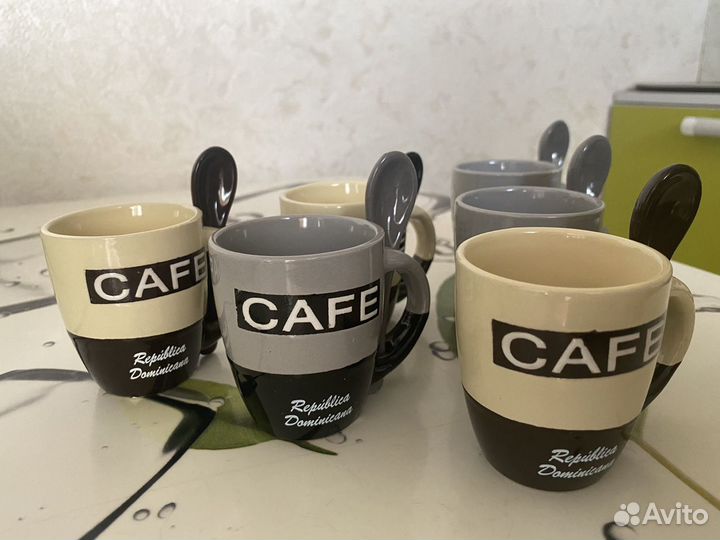 Новые кофейные чашки с ложками 6 шт. из Доминиканы