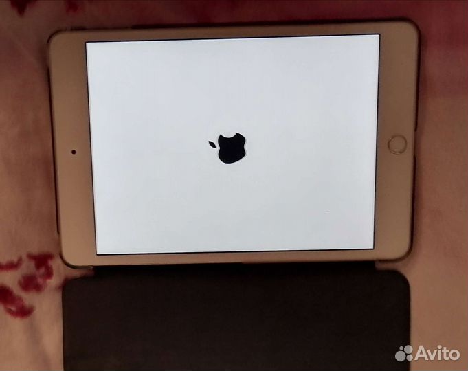 Apple iPad mini 4 Wi-Fi 32гб