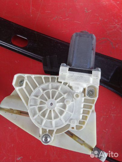 Механизм стеклоподъемника задний правый Mercedes